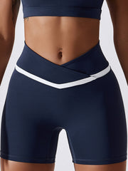 Air Cloud Contrast Cross Over Yoga Short