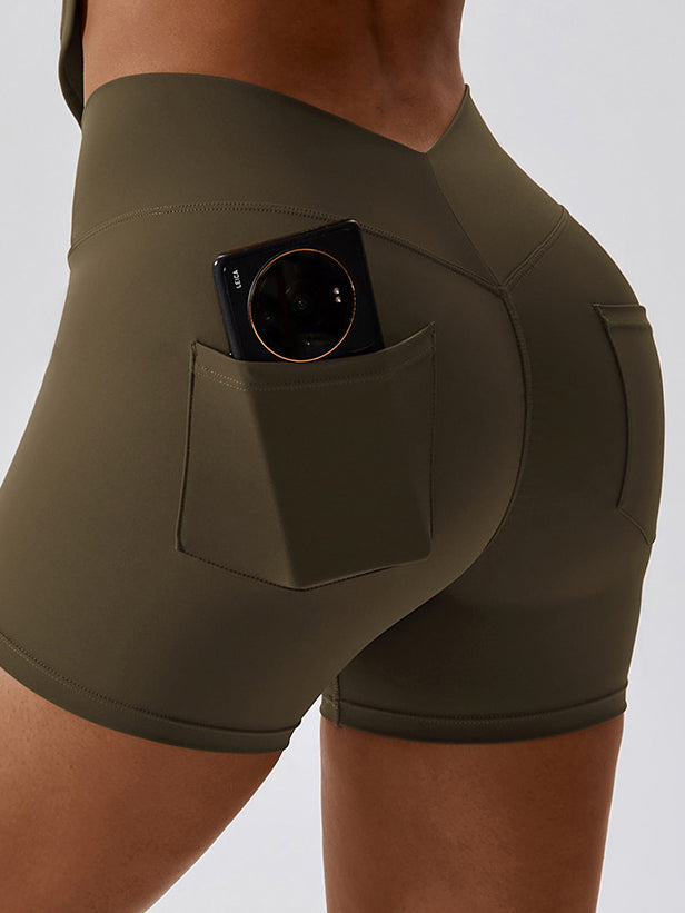 Back V Pocket Srcunch Yoga Shorts